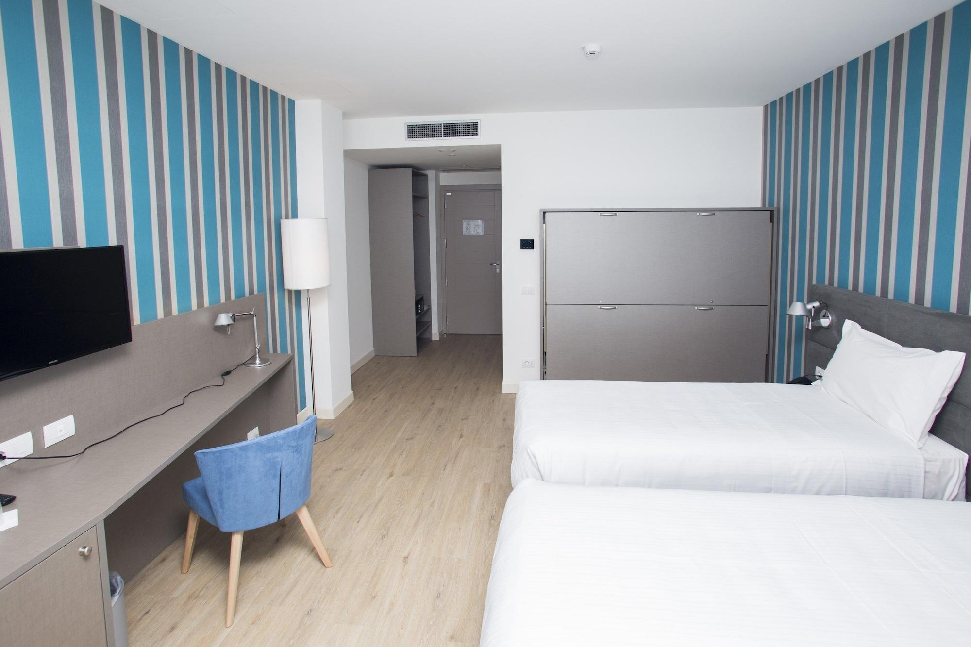 Diamante Mhotel Коленьо Екстериор снимка
