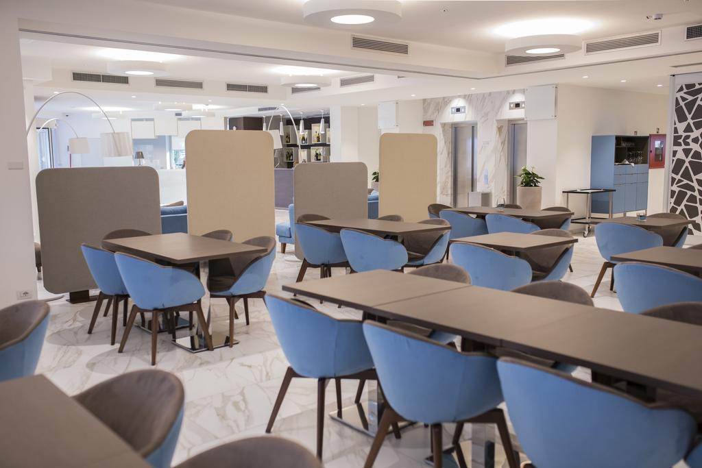 Diamante Mhotel Коленьо Екстериор снимка