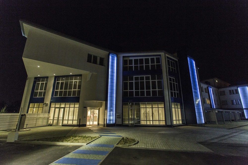 Diamante Mhotel Коленьо Екстериор снимка